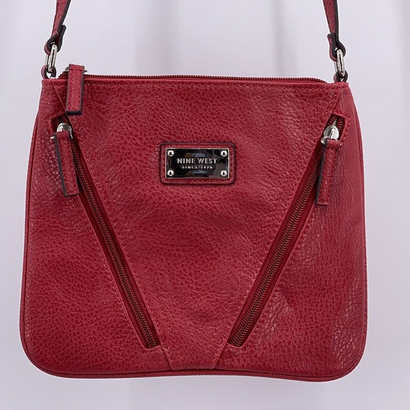 Nine West Faux Leather Red Crossbody Purse Adjustable Long Strap Zipper Pockets - Picture 1 of 12